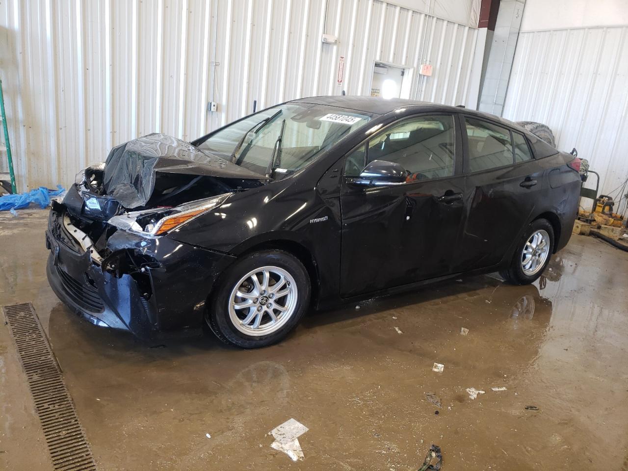 2019 TOYOTA PRIUS