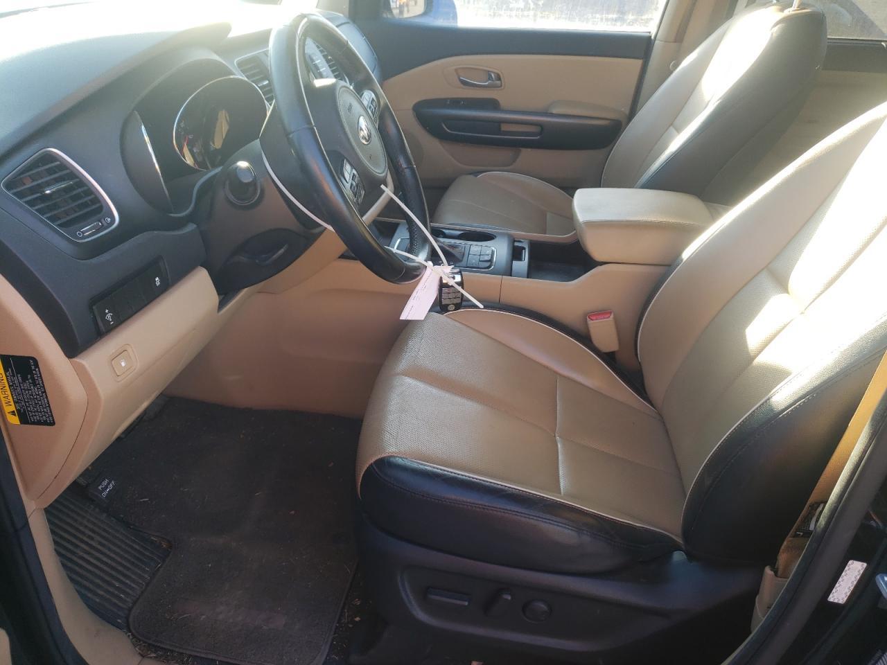 2017 KIA SEDONA LX - Image 7