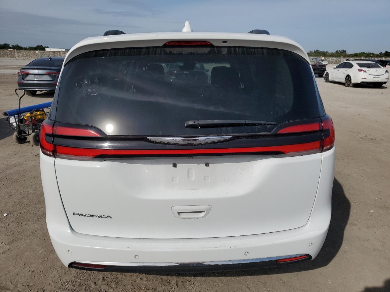 2022 CHRYSLER PACIFICA T - Image 6
