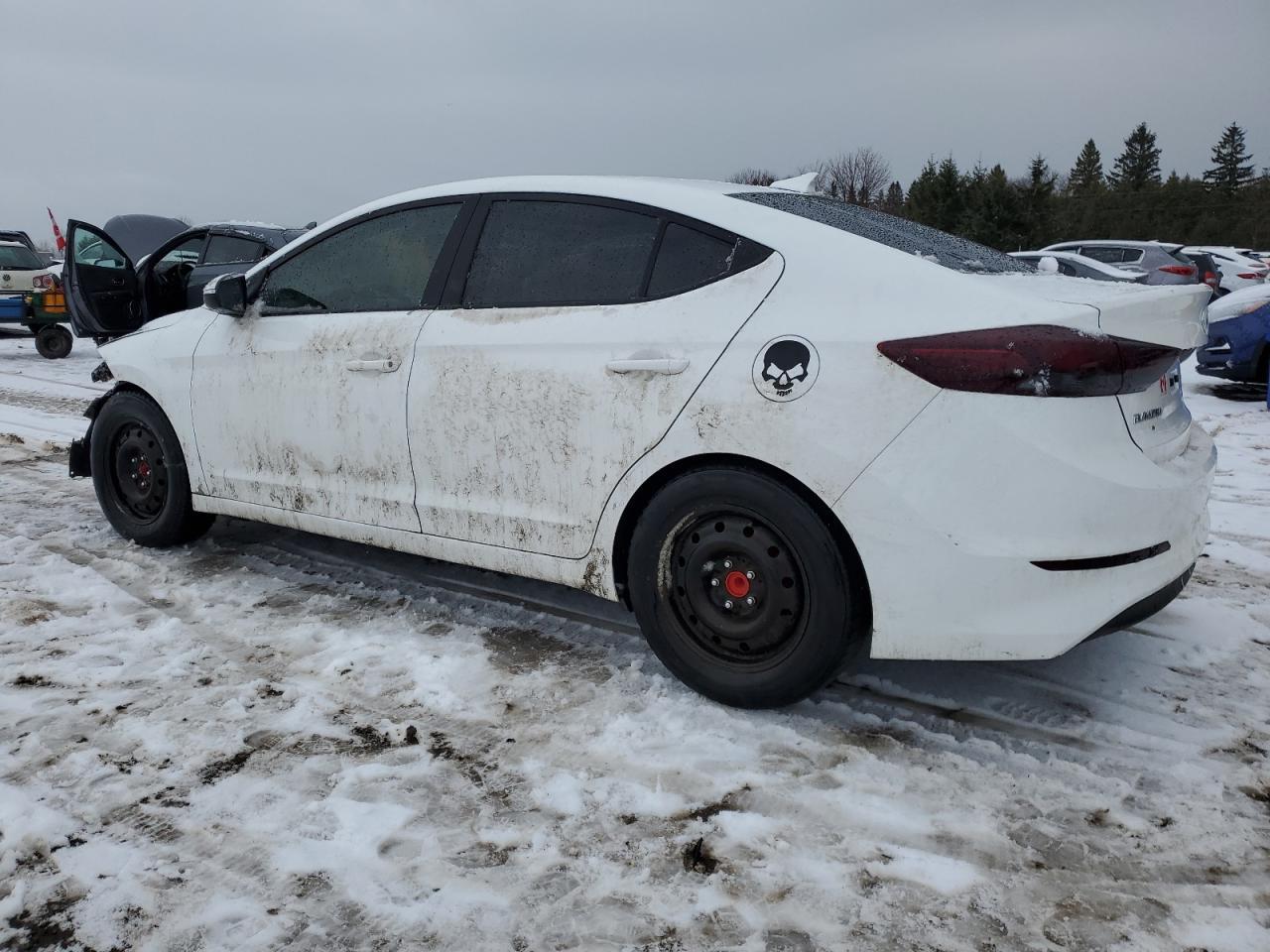 2018 HYUNDAI ELANTRA SE - Фото 2