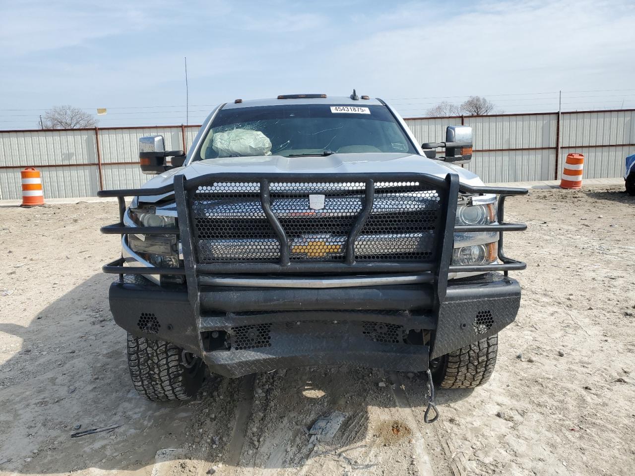 2016 CHEVROLET SILVERADO - Фото 5