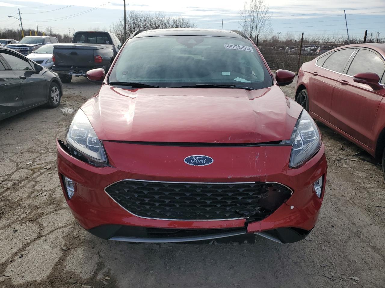 2020 FORD ESCAPE TIT - Фото 5