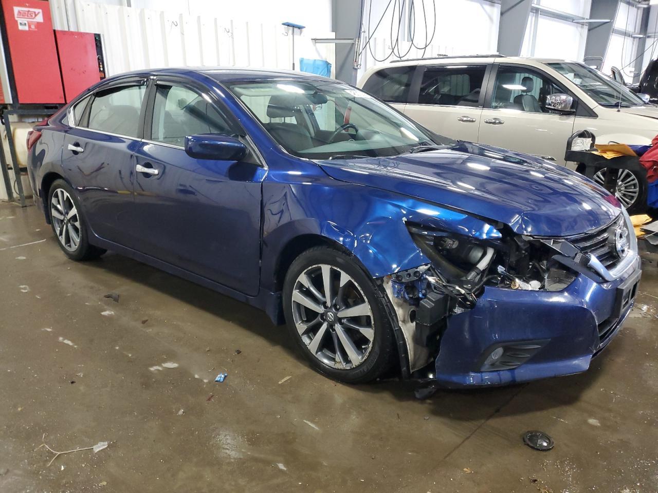 2017 NISSAN ALTIMA 2.5 - Image 4