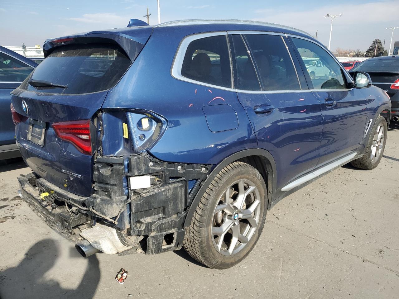 2021 BMW X3 XDRIVE3 - Фото 3