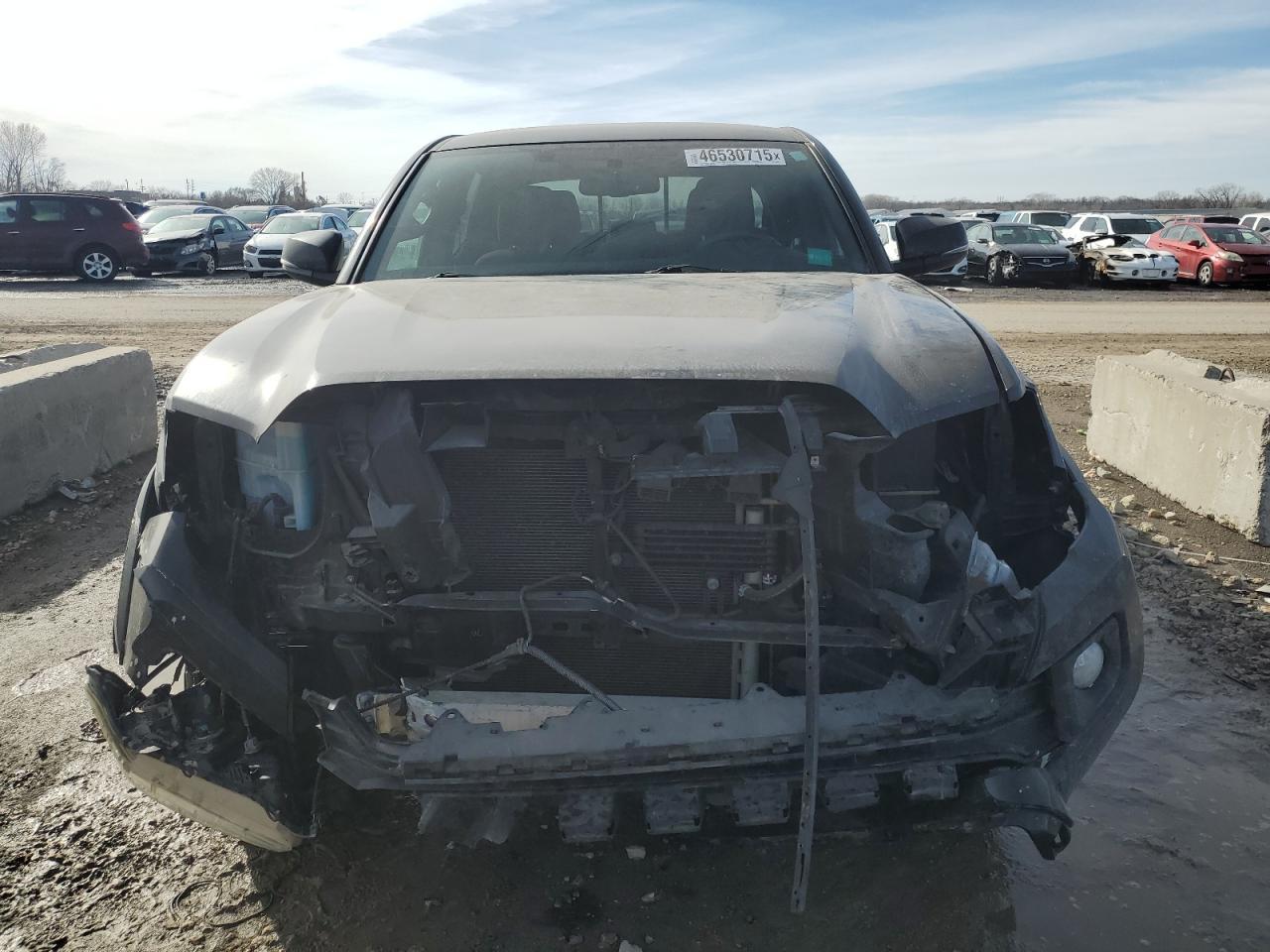 2017 TOYOTA TACOMA DOU - Фото 5