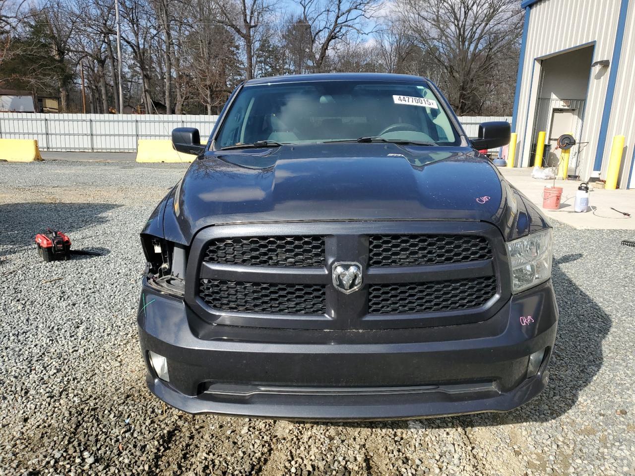 2017 RAM 1500 ST - Image 5