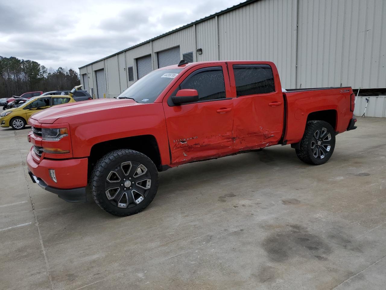 2017 CHEVROLET SILVERADO