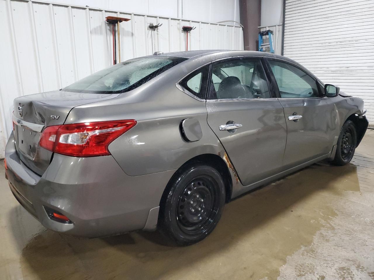 2017 NISSAN SENTRA S - Фото 3