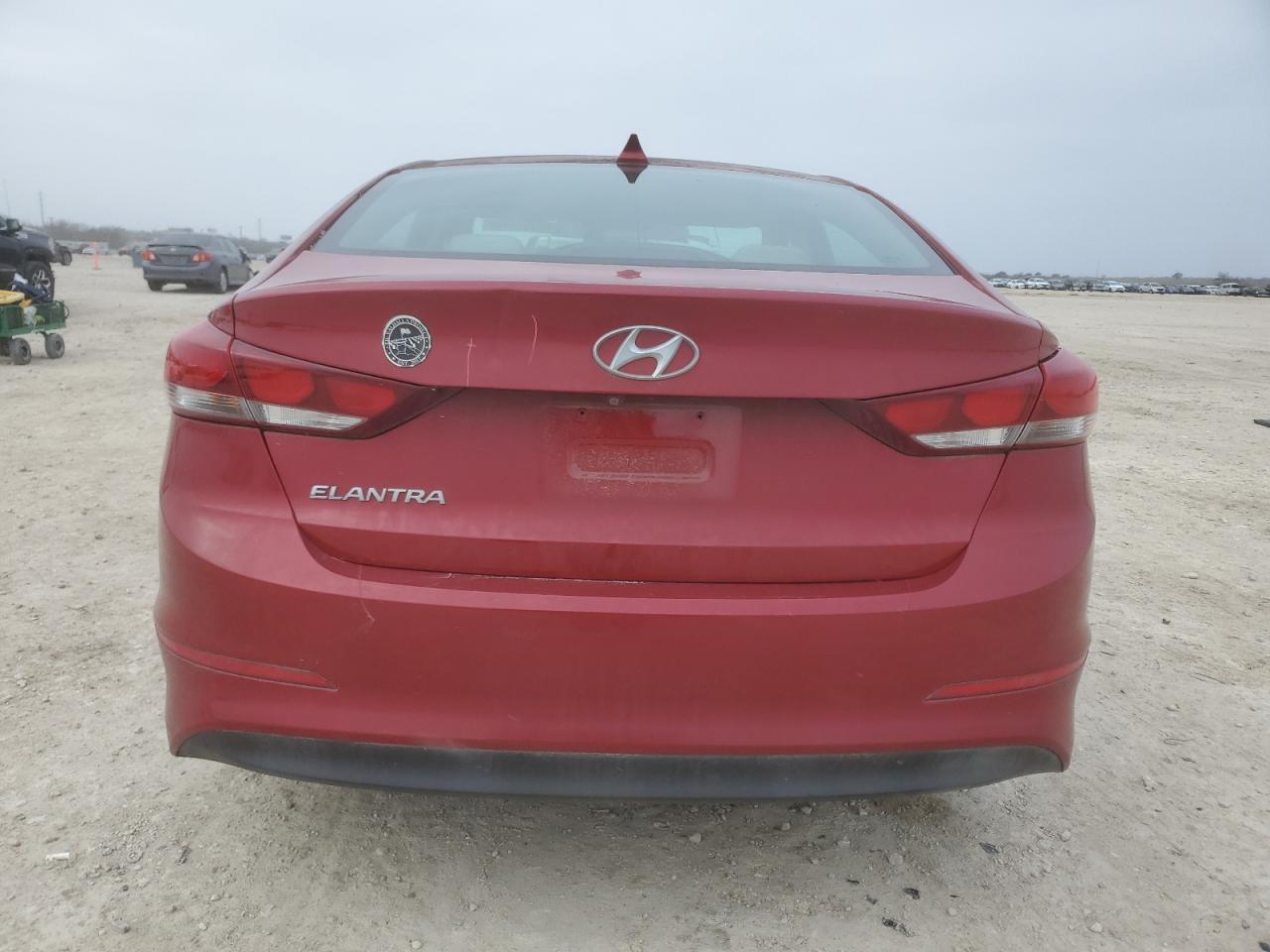 2017 HYUNDAI ELANTRA SE - Image 6