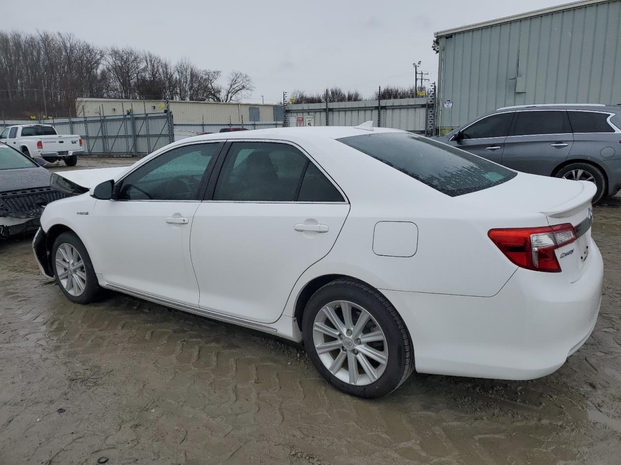 2012 TOYOTA CAMRY HYBR - Фото 2
