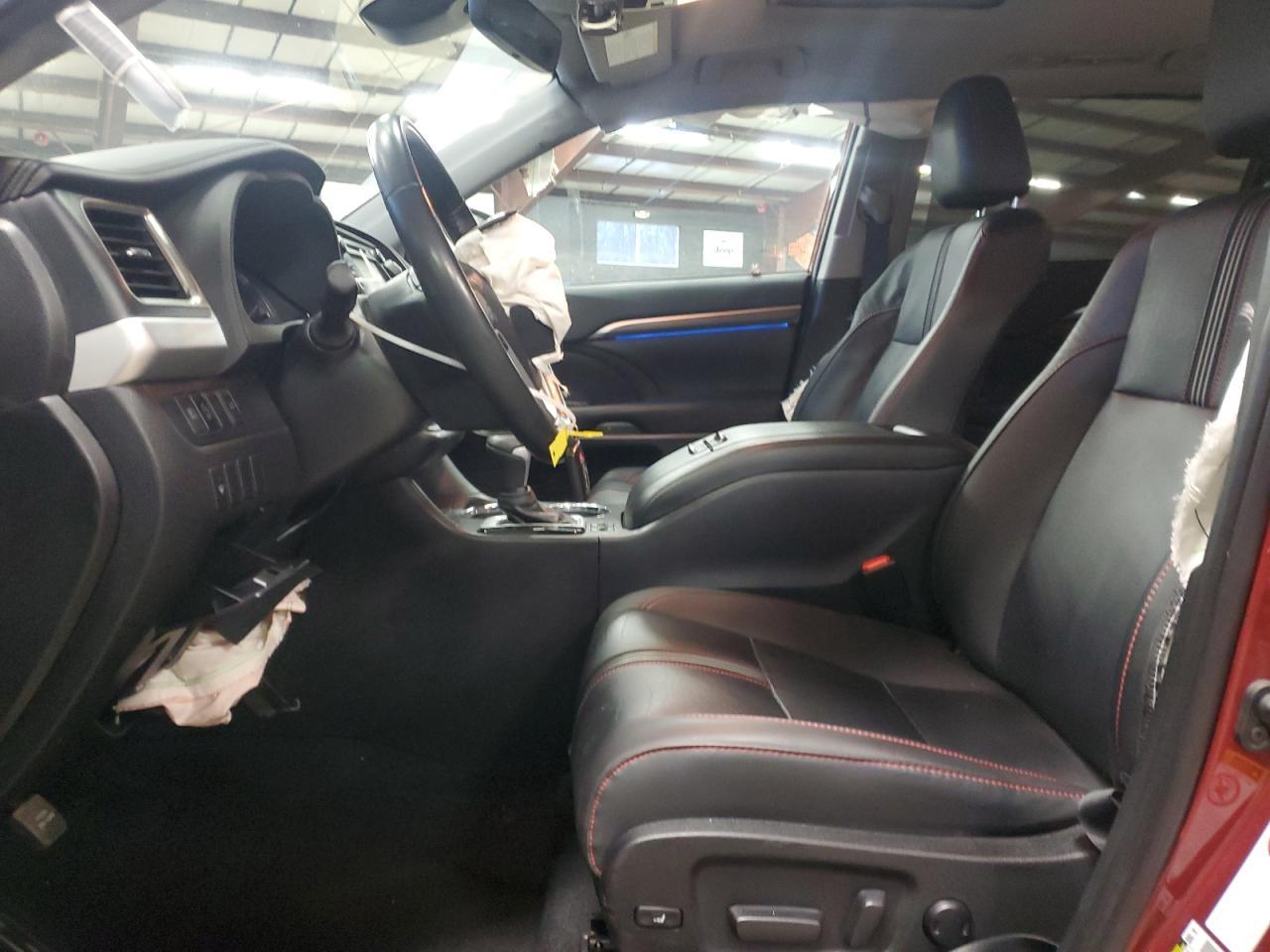 2019 TOYOTA HIGHLANDER - Image 7