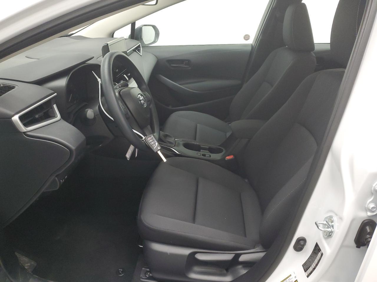 2025 TOYOTA COROLLA LE - Фото 7
