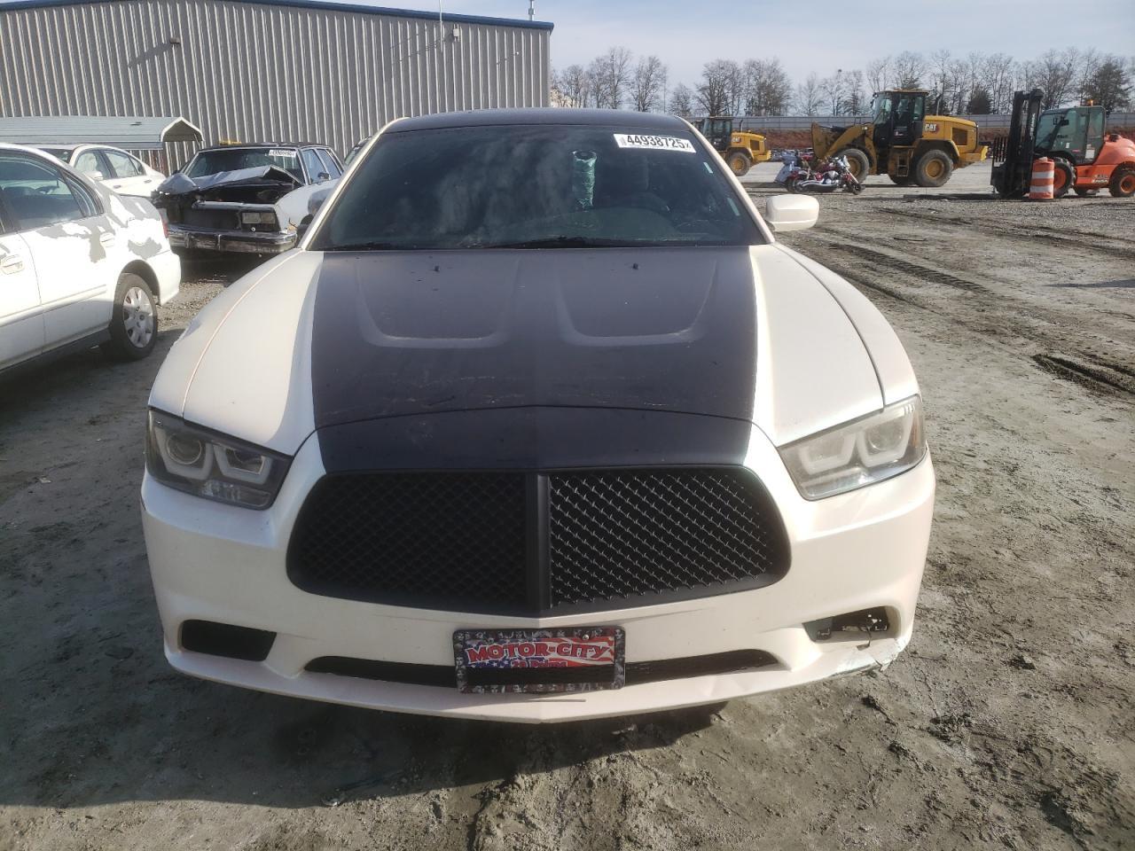 2014 DODGE CHARGER SE - Фото 5