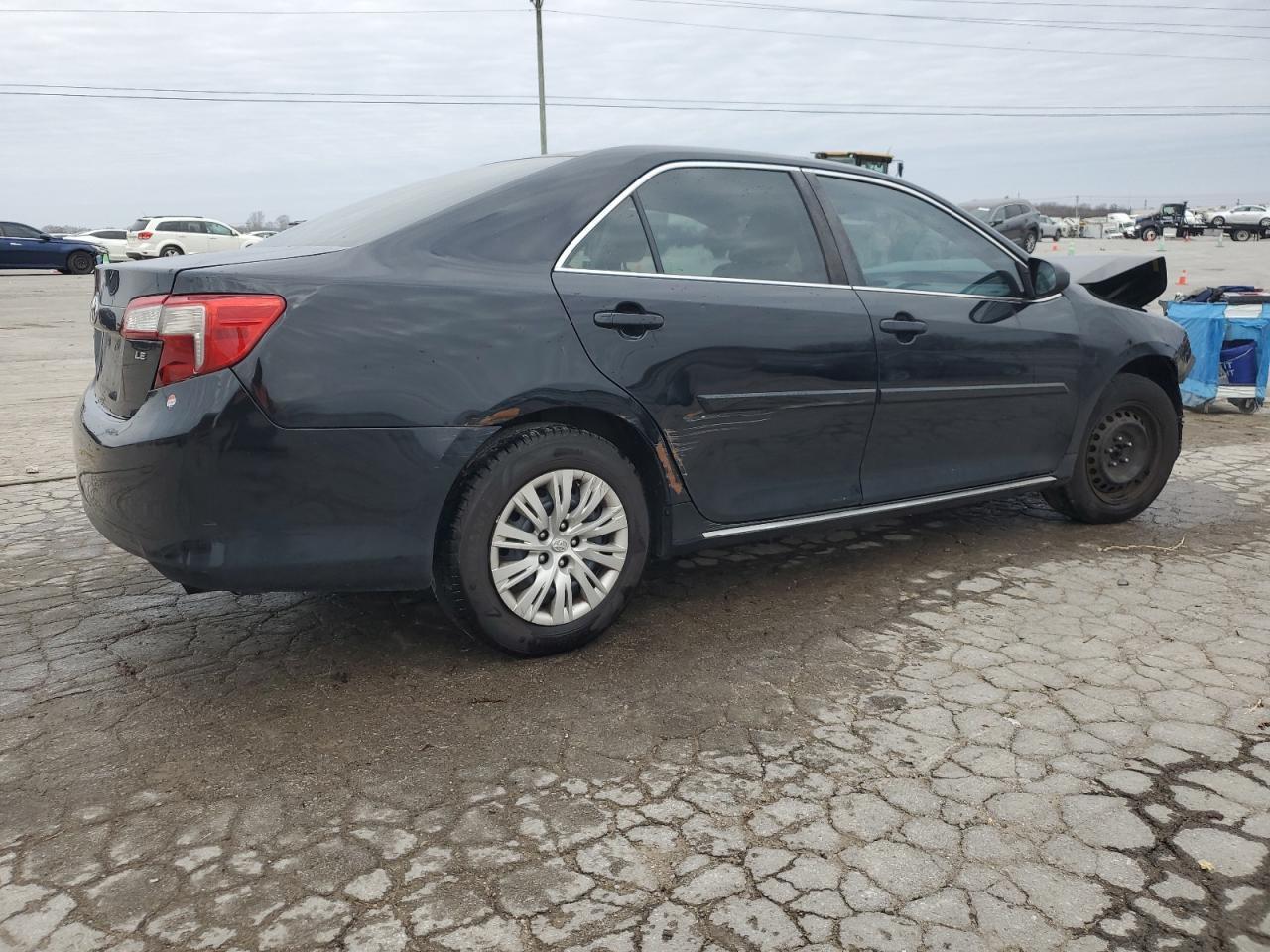 2014 TOYOTA CAMRY L - Фото 3