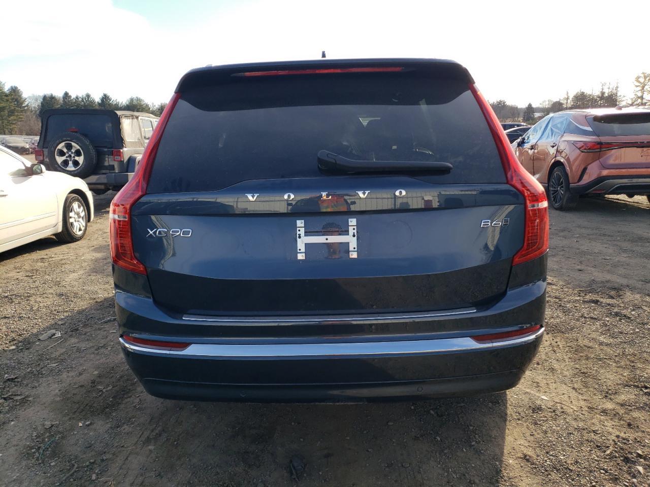 2025 VOLVO XC90 ULTRA - Image 6