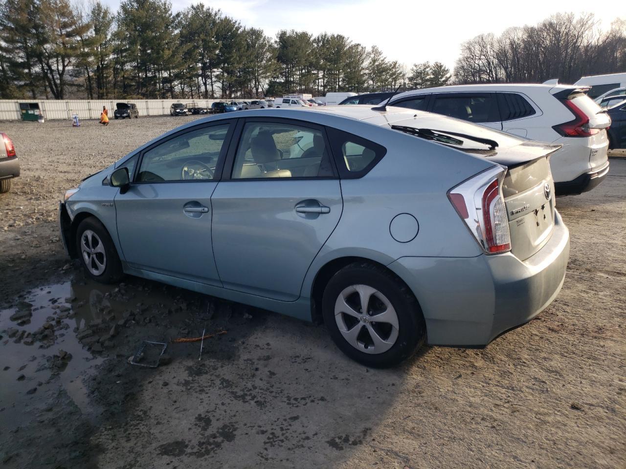 2015 TOYOTA PRIUS - Фото 2