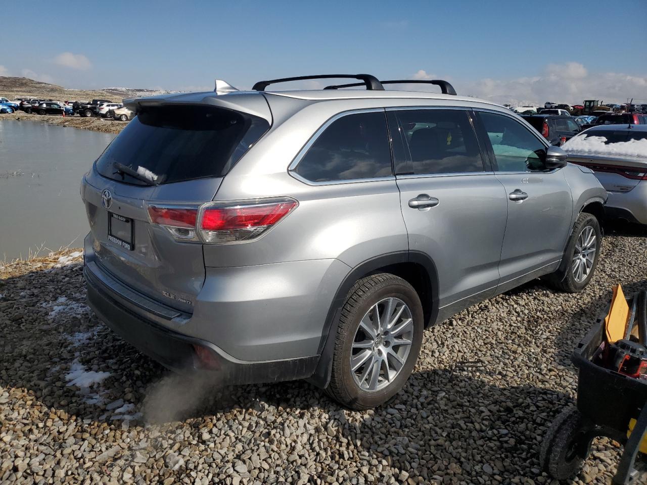 2015 TOYOTA HIGHLANDER - Фото 3