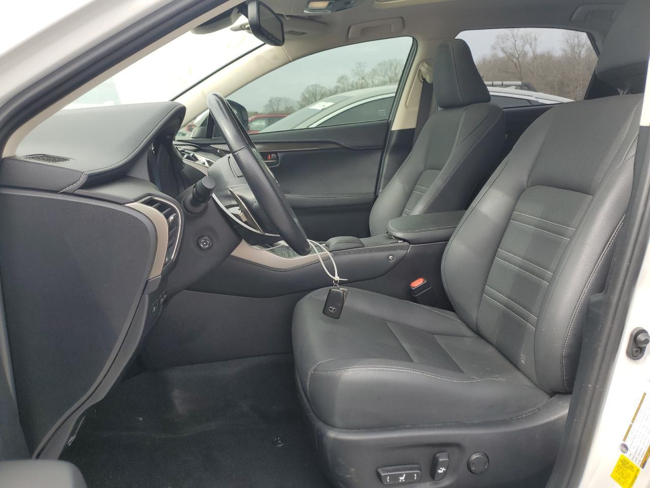 2020 LEXUS NX 300 - Фото 7