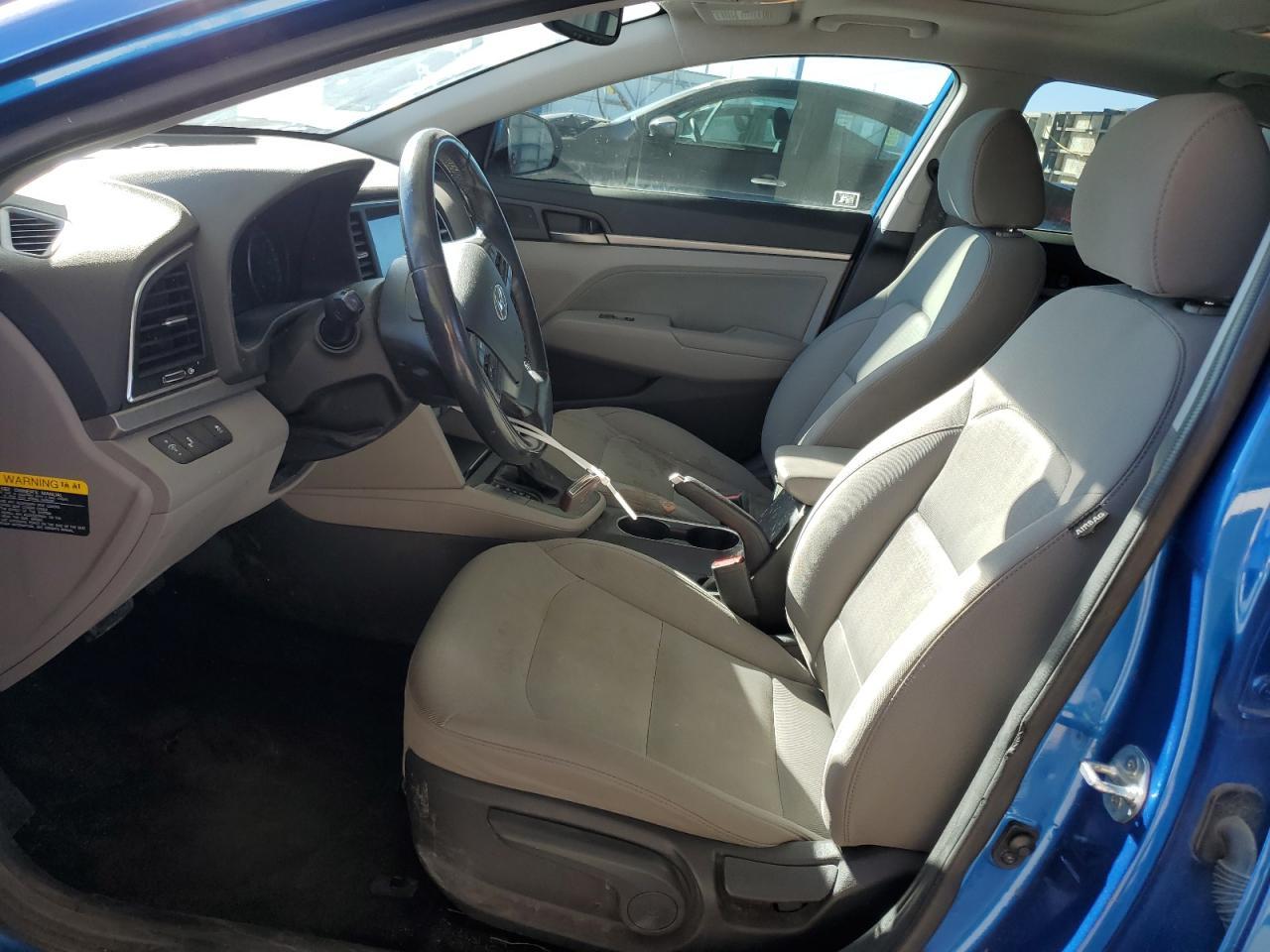 2018 HYUNDAI ELANTRA SE - Фото 7