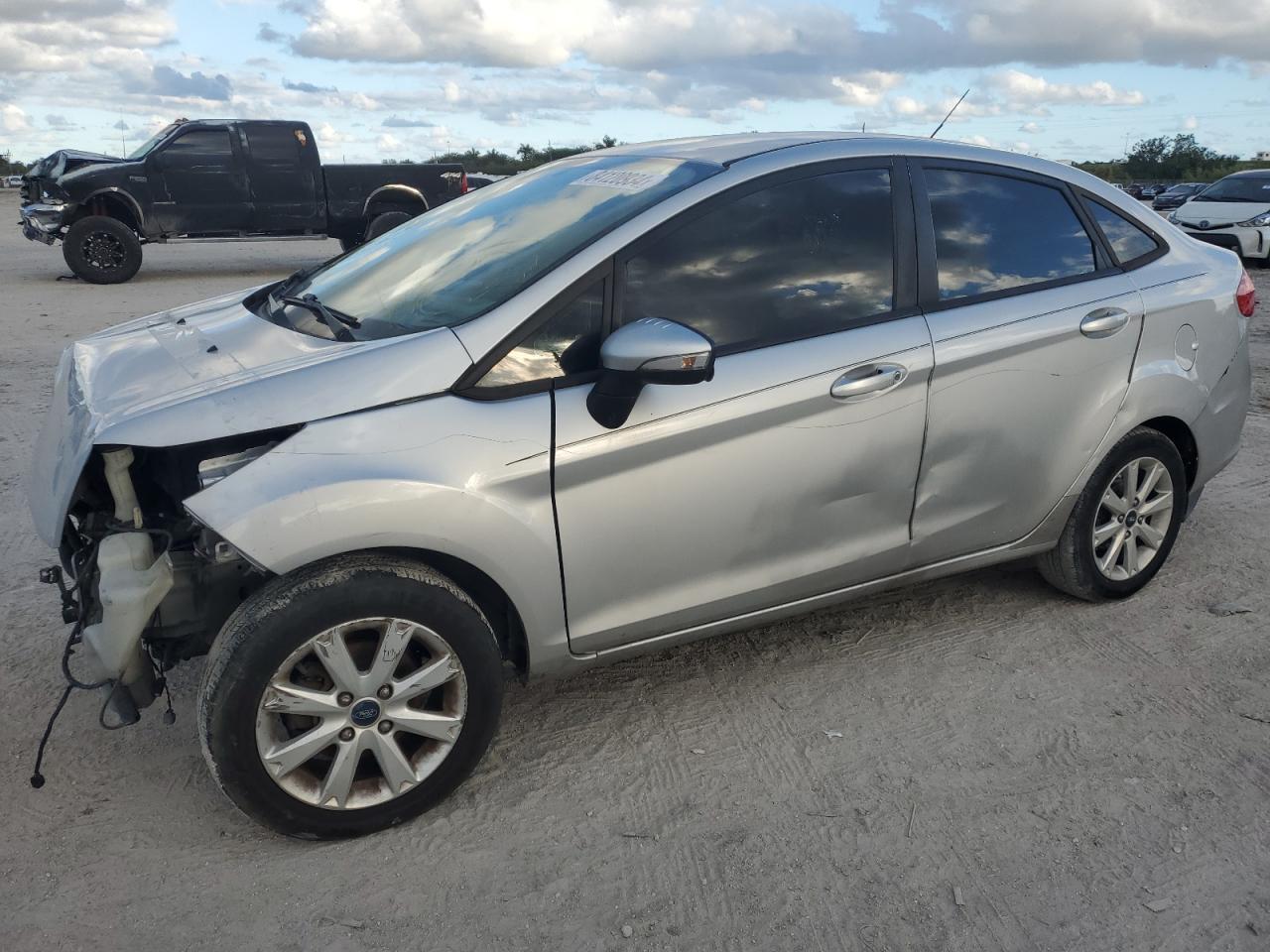 2013 FORD FIESTA SE