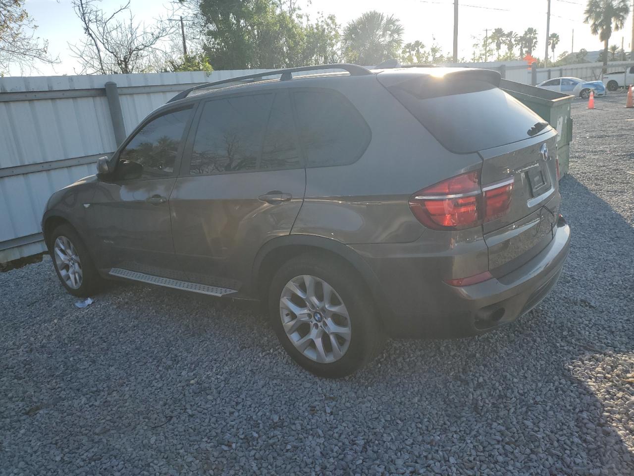 2011 BMW X5 XDRIVE3 - Фото 2