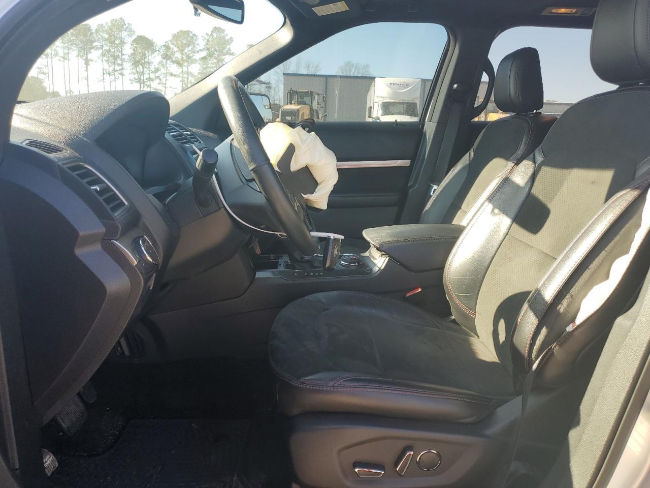2018 FORD EXPLORER X - Фото 7