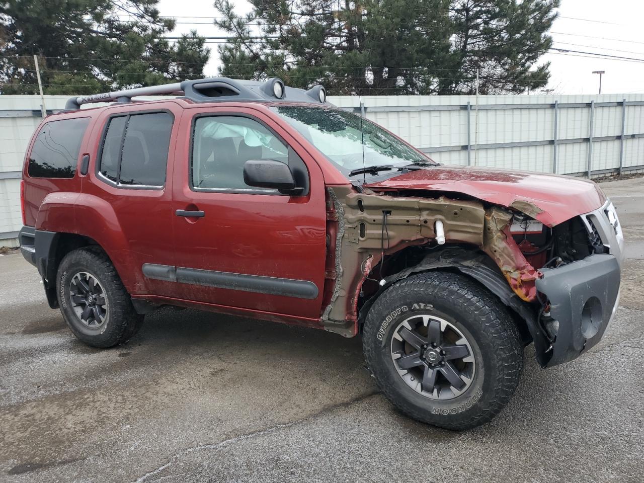 2015 NISSAN XTERRA X - Фото 4
