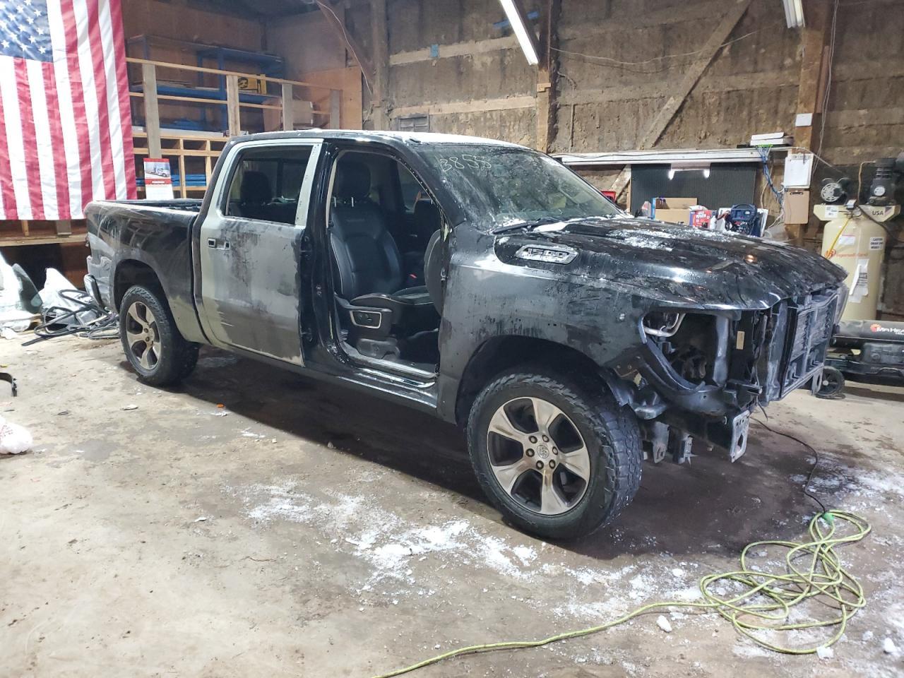 2019 RAM 1500 LARAM - Фото 4