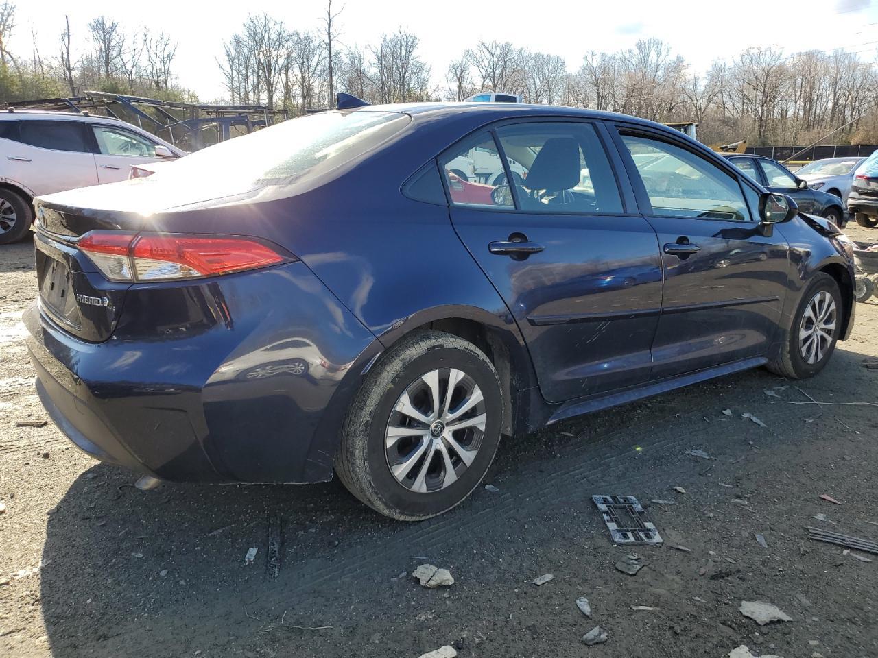 2022 TOYOTA COROLLA LE - Image 3