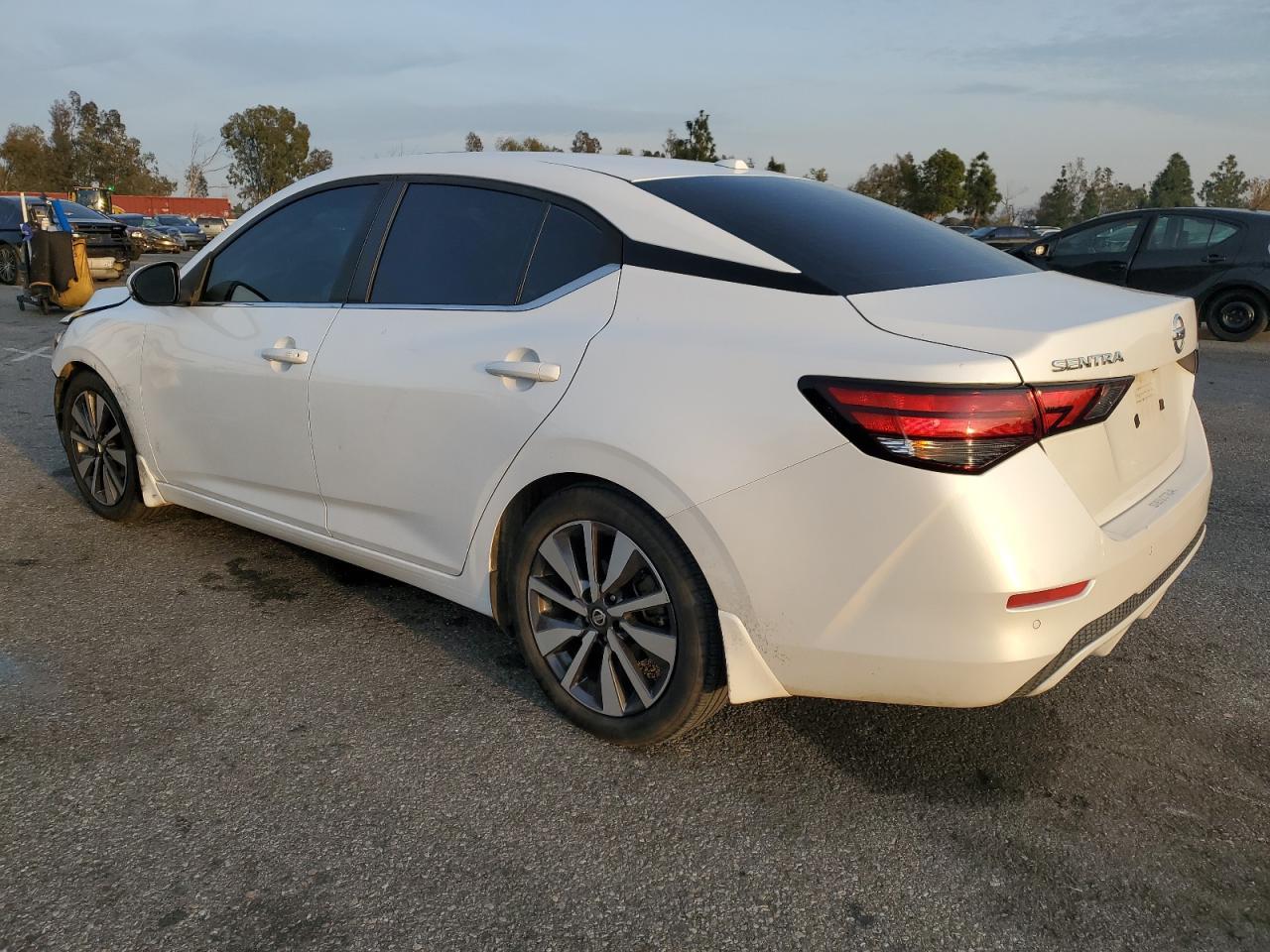 2020 NISSAN SENTRA SV - Фото 2