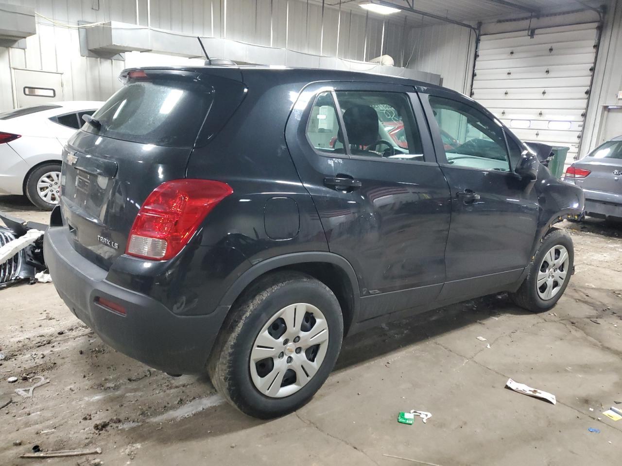 2015 CHEVROLET TRAX LS - Image 3