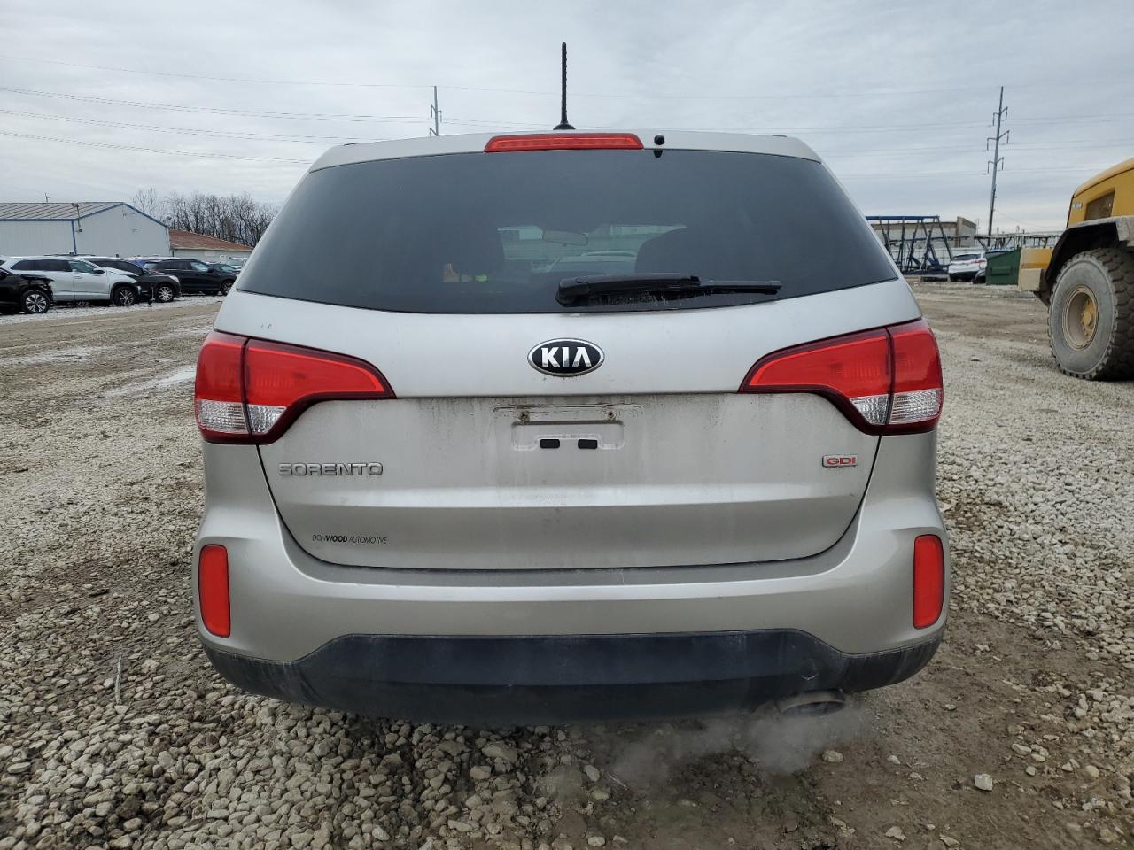 2015 KIA SORENTO LX - Image 6
