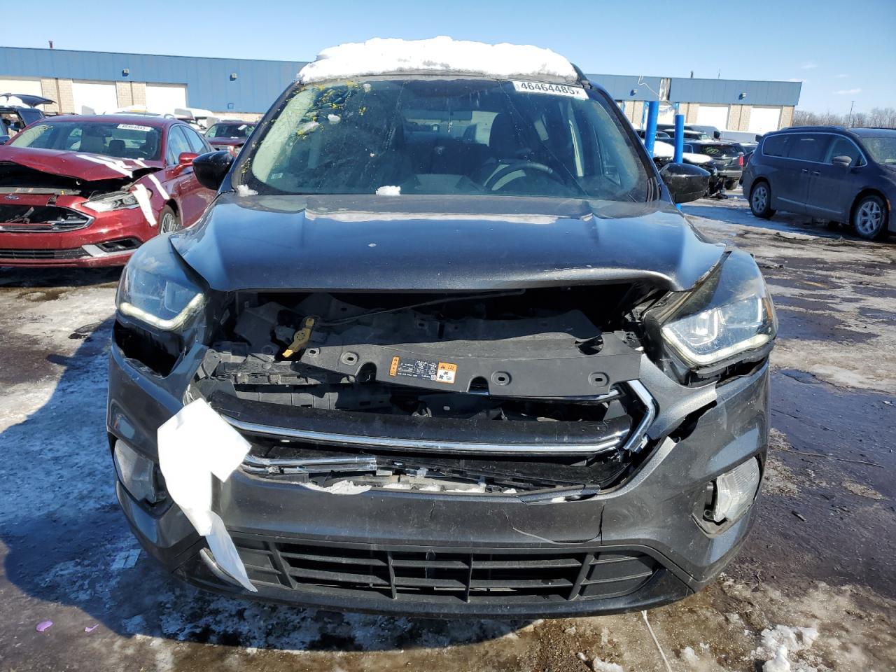 2017 FORD ESCAPE SE - Фото 5