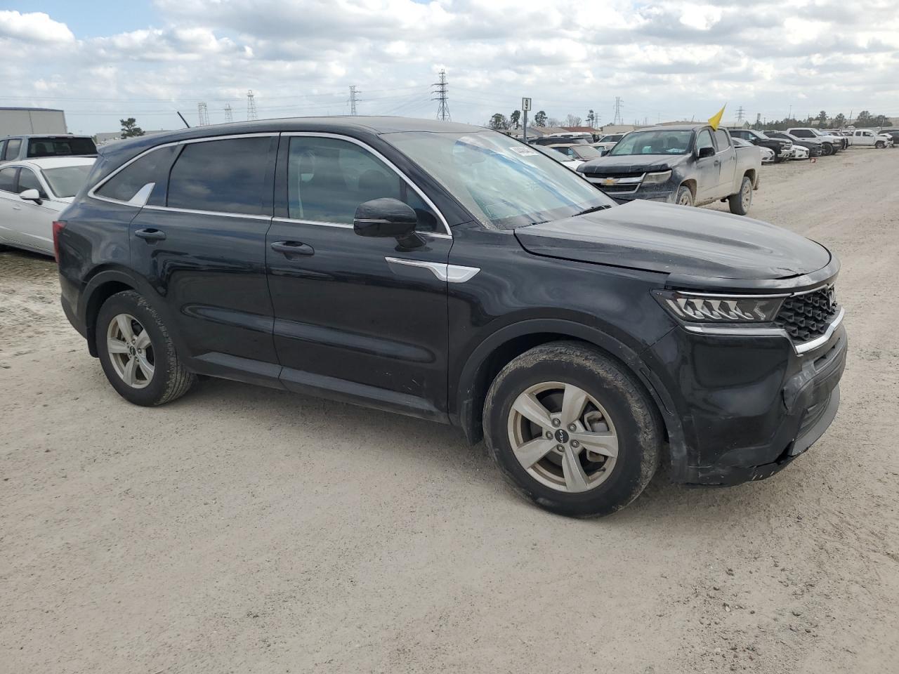 2023 KIA SORENTO LX - Image 4