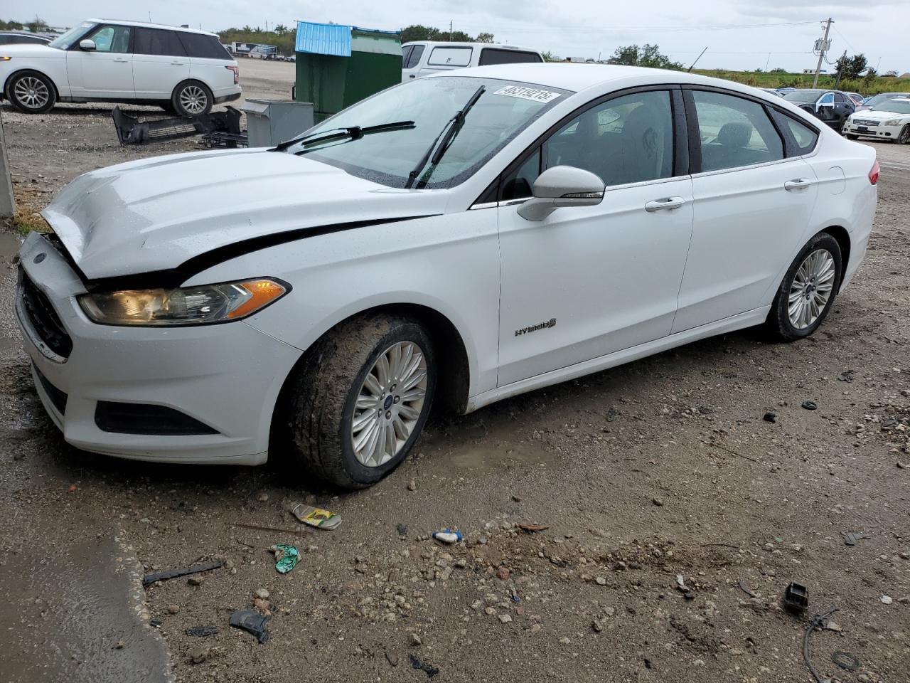 2014 FORD FUSION SE