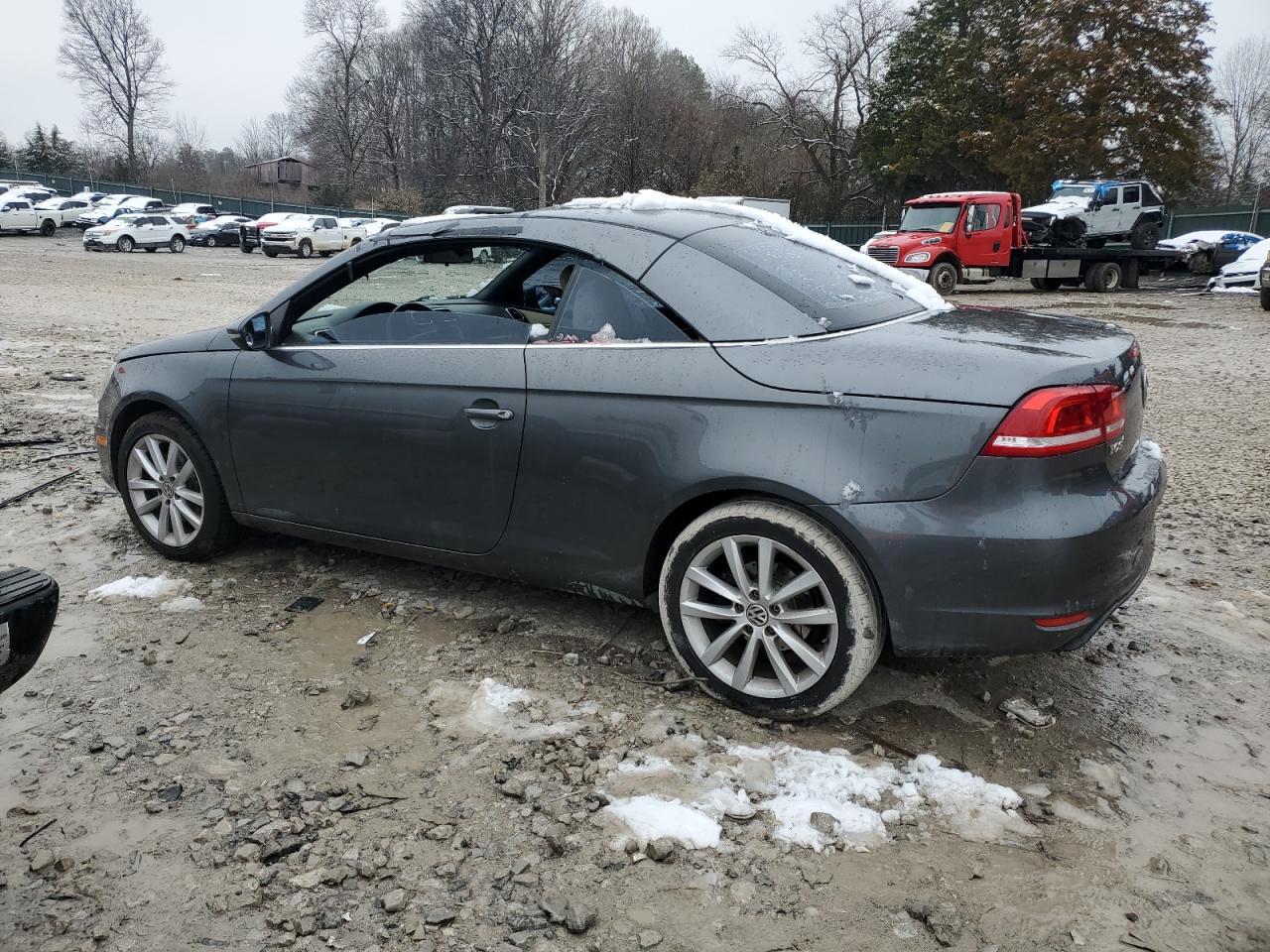 2012 VOLKSWAGEN EOS KOMFOR - Image 2