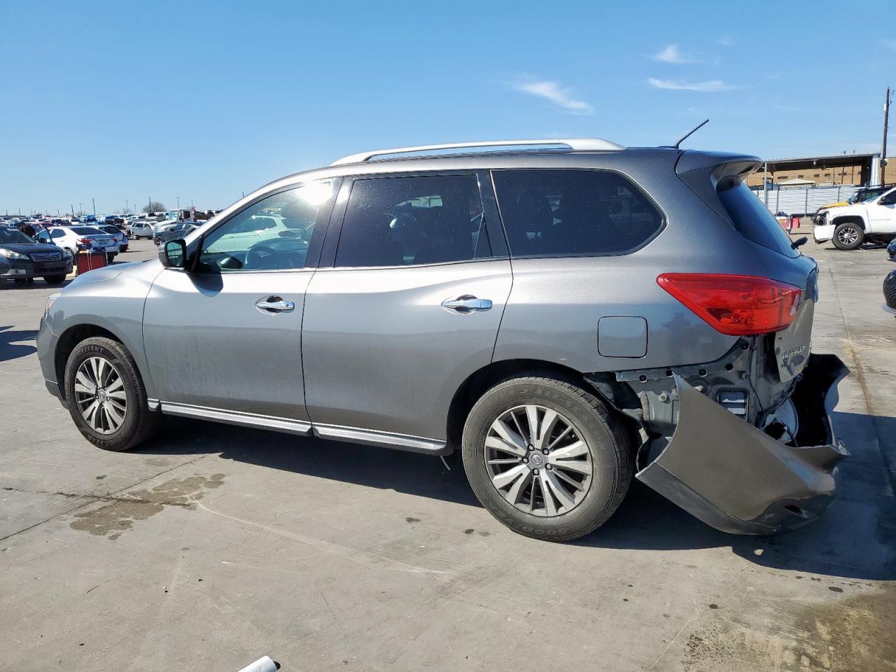 2018 NISSAN PATHFINDER - Image 2