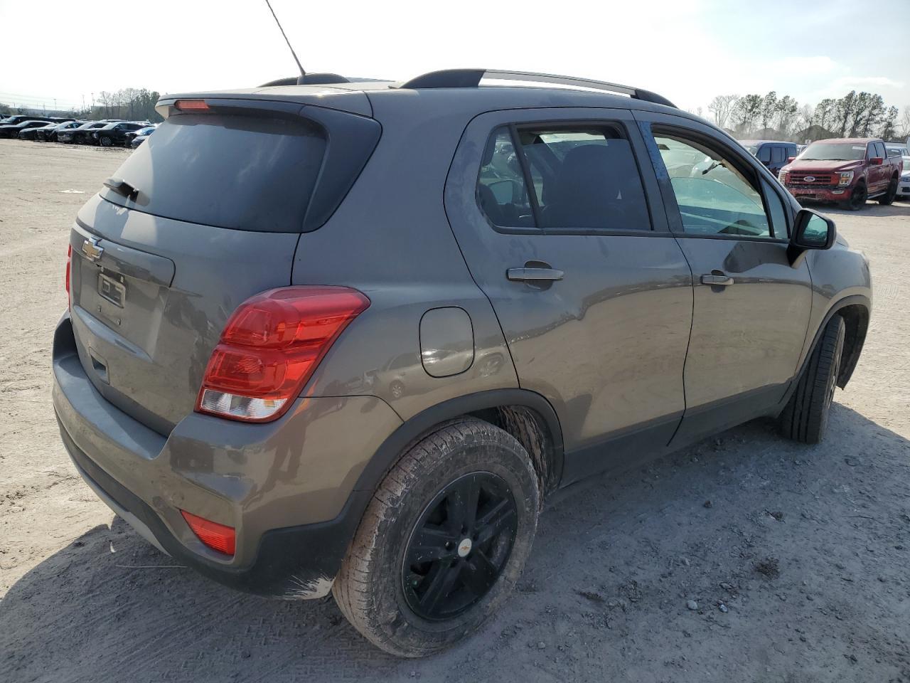 2021 CHEVROLET TRAX 1LT - Фото 3