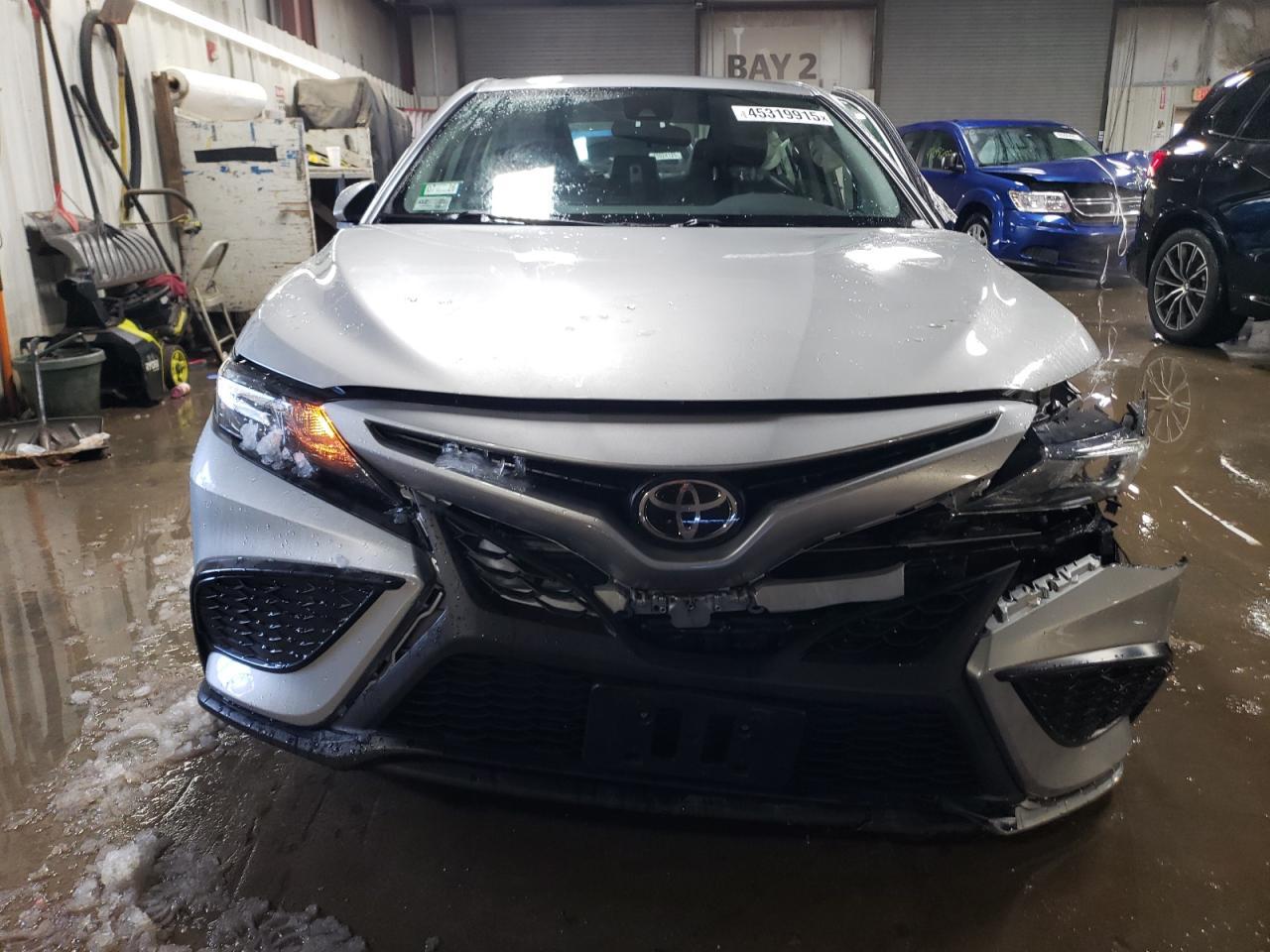 2021 TOYOTA CAMRY SE - Image 5