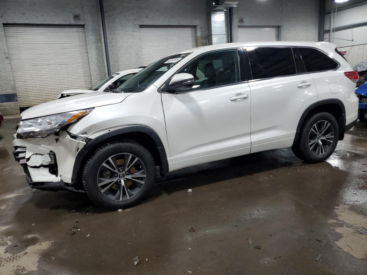 2018 TOYOTA HIGHLANDER