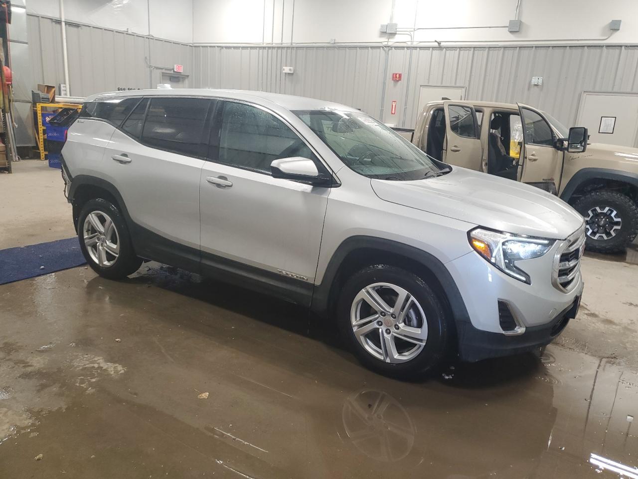 2018 GMC TERRAIN SL - Image 4