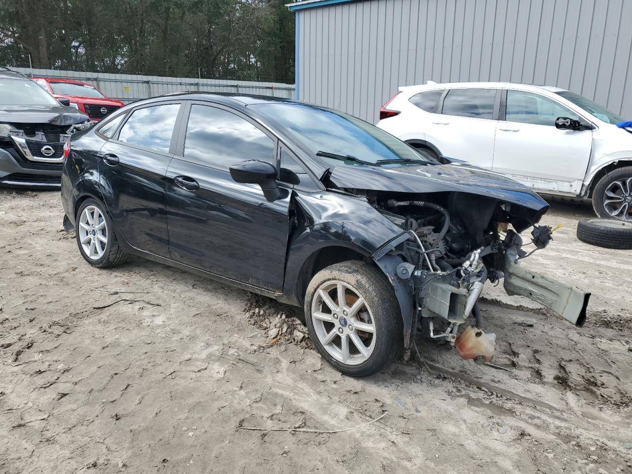 2019 FORD FIESTA SE - Image 4