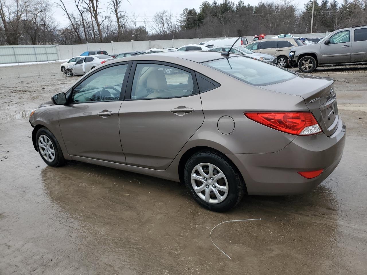 2014 HYUNDAI ACCENT GLS - Фото 2