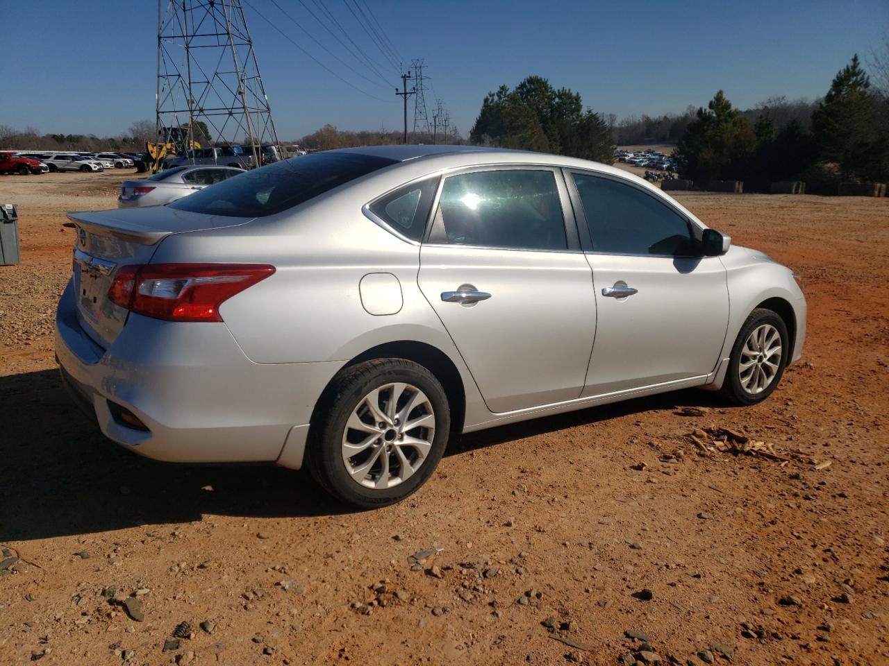 2017 NISSAN SENTRA S - Фото 3