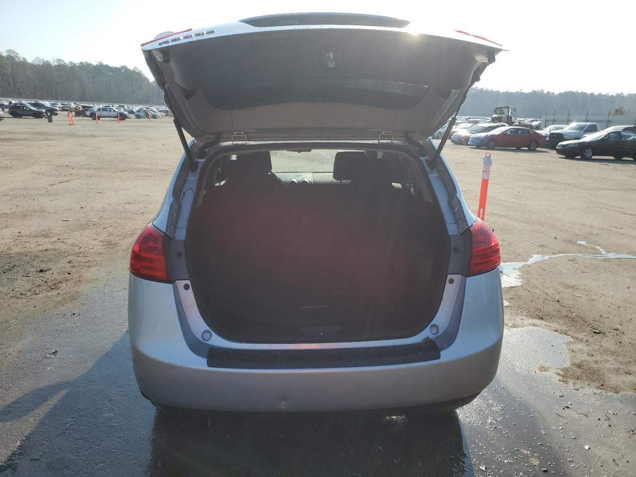 2013 NISSAN ROGUE S - Image 6
