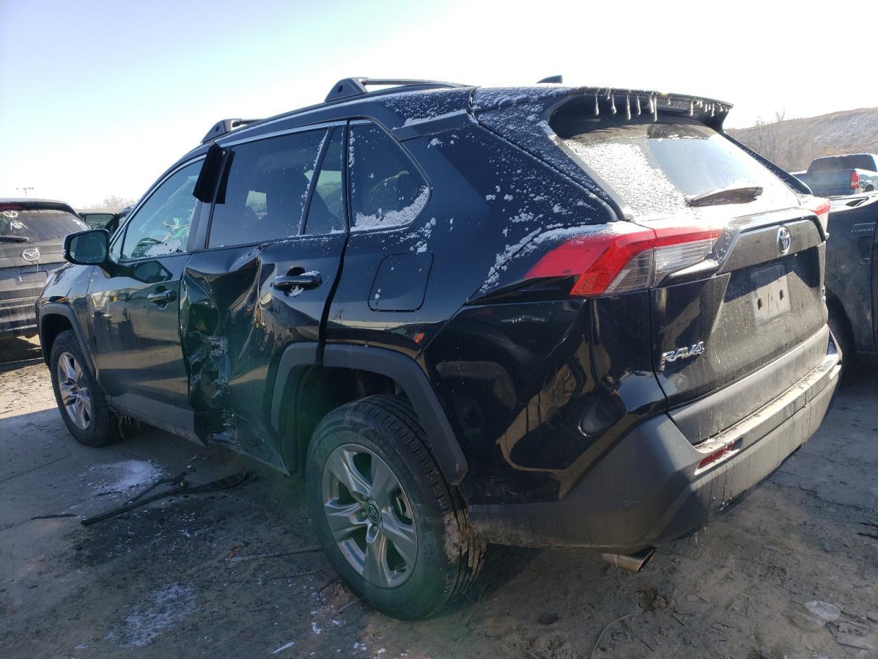 2022 TOYOTA RAV4 XLE - Image 2