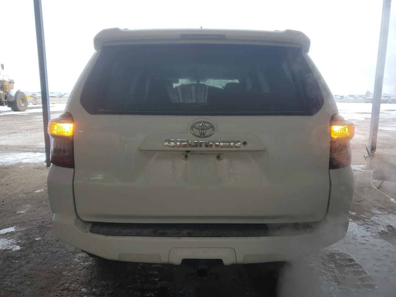 2018 TOYOTA 4RUNNER SR - Image 6