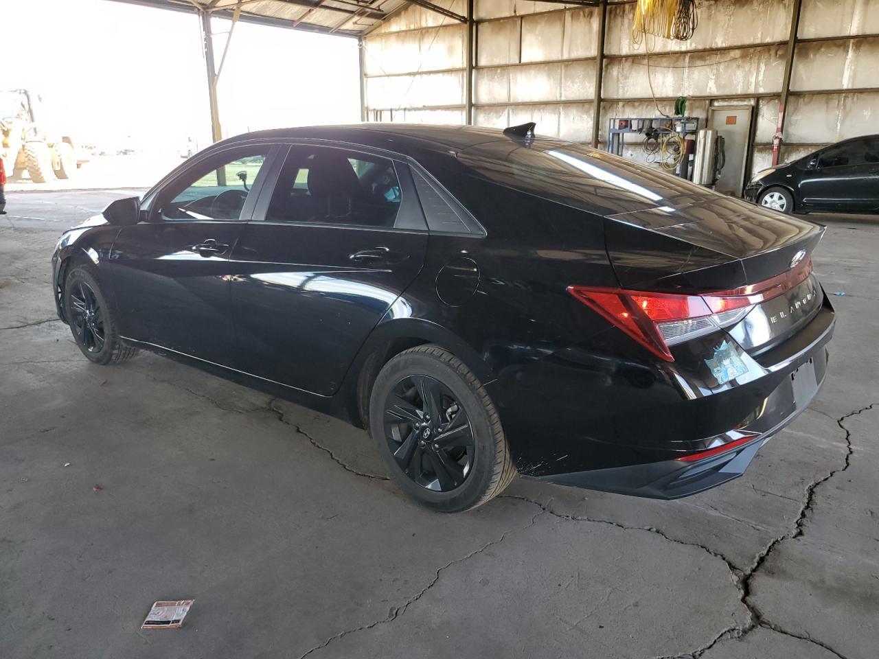 2023 HYUNDAI ELANTRA SE - Image 2