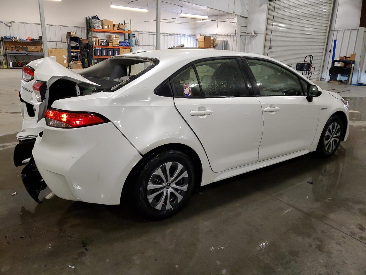 2021 TOYOTA COROLLA LE - Image 3