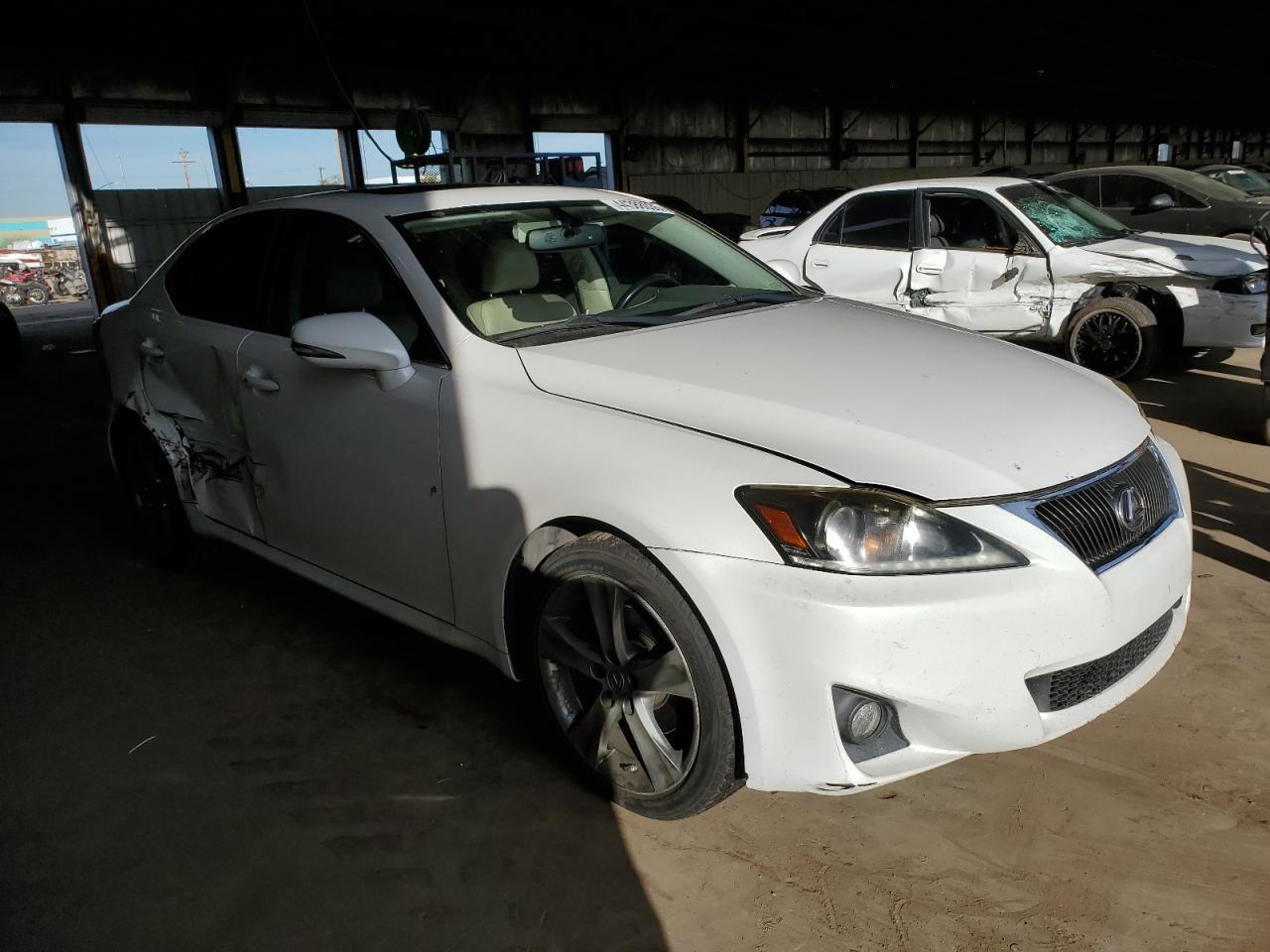 2011 LEXUS IS 250 - Фото 4